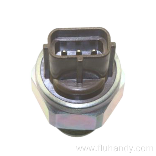 Fuel rail pressure sensor for automobile